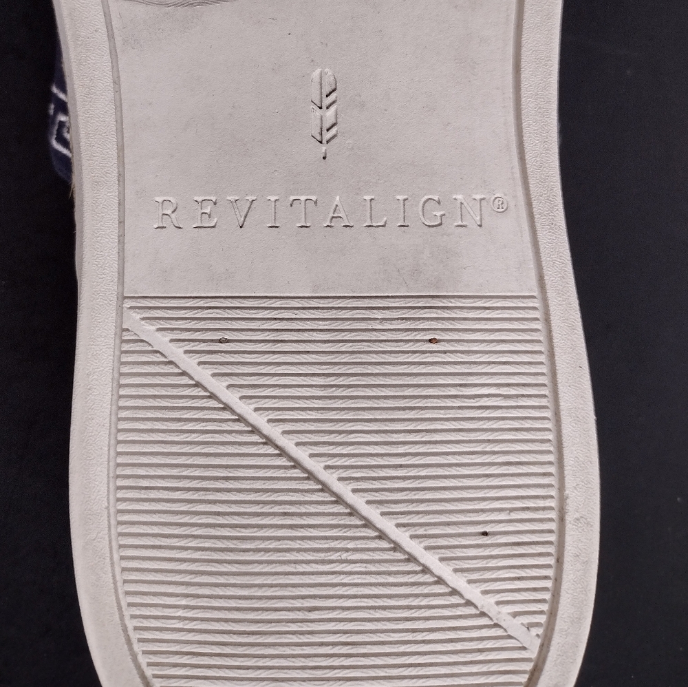 - REVITALIGN - FIONA ORTHOTIC EMBRODERED SUEDE WOMEN'S SANDALS SIZE : 9B - Picture 8 of 11